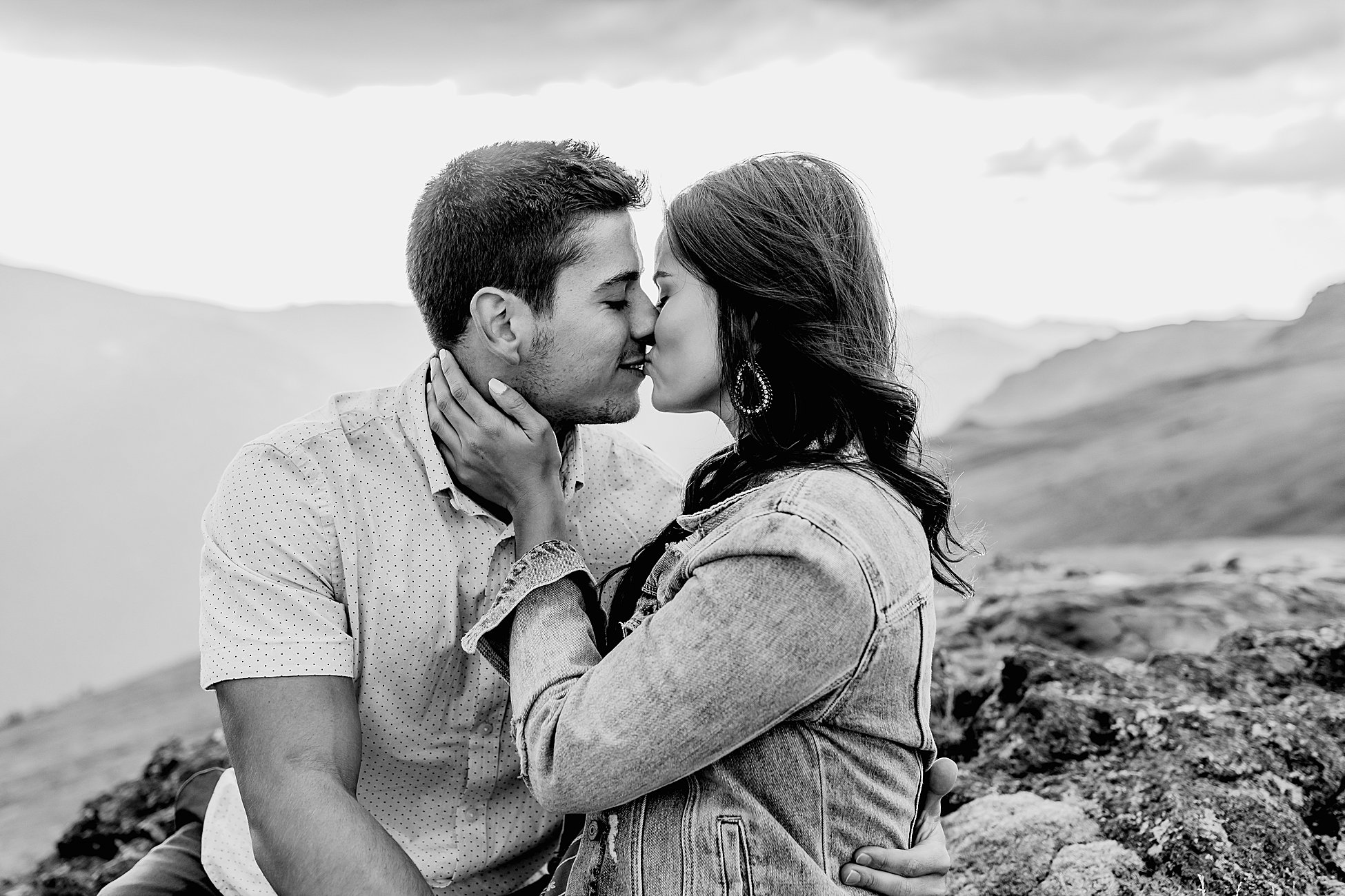 colorado couple has engagement photos taken in rocky mountain national park on trail ridge road