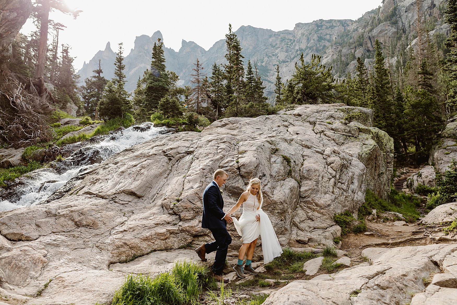 how to avoid crowds on your elopement day
